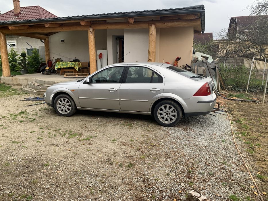 Ford modeo 1.8 benzina