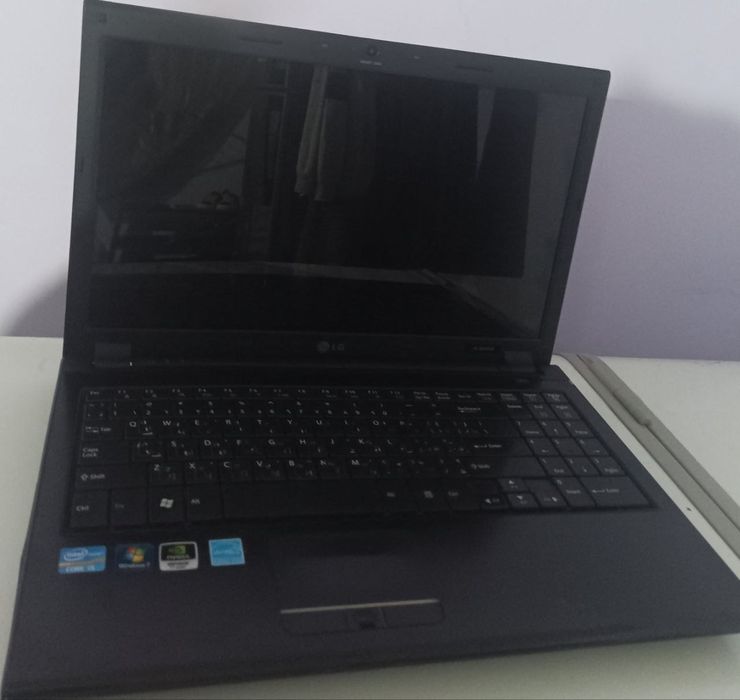 Продаётся LG core i5  6/512gb Идеал без деффекта