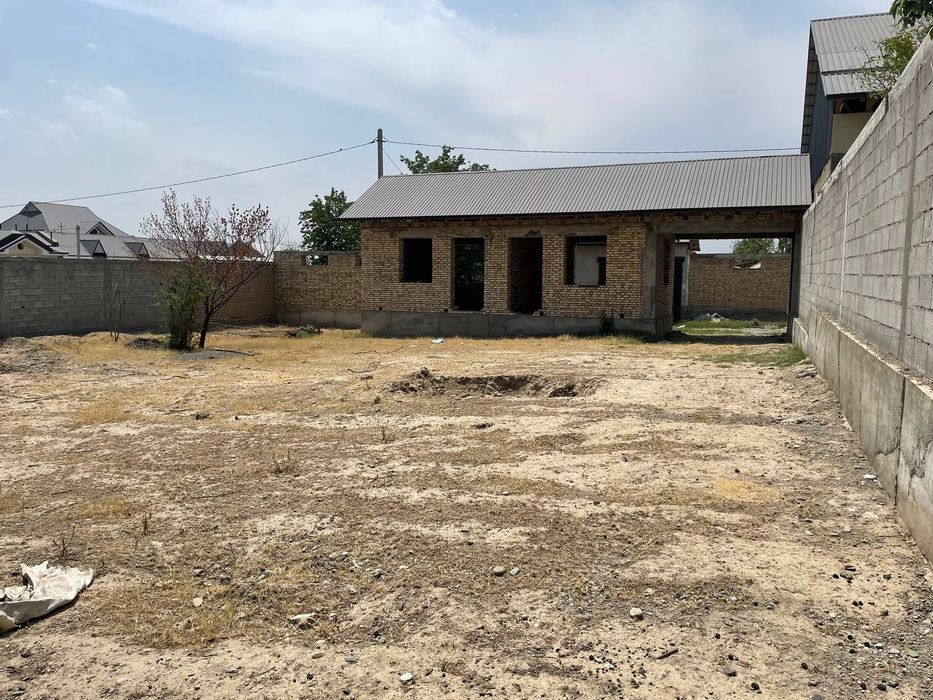 Чек участок сотилади