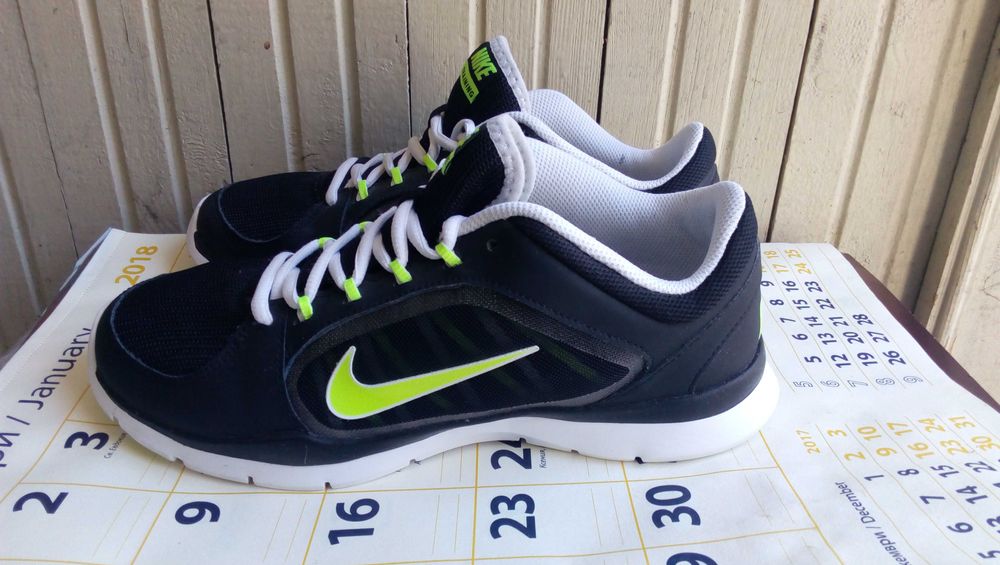 ' Nike TRAINING'' Оригинални маратонки 40 номер