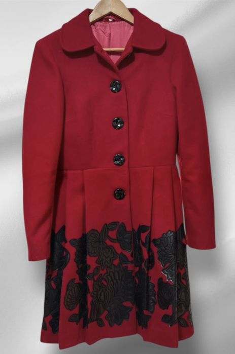 Palton dama cu insertii florale