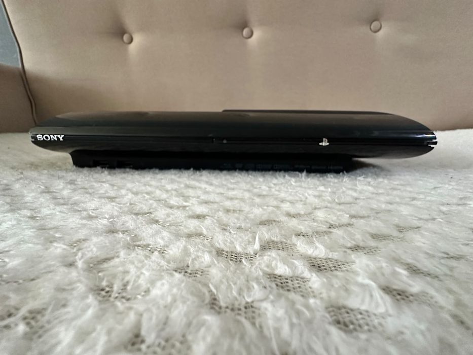 В продаже PS3 super slim