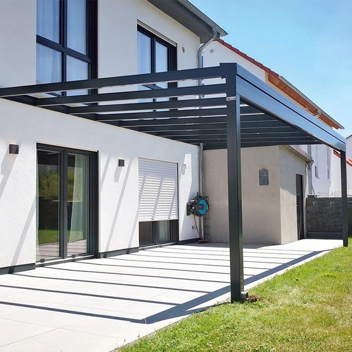 Vand hale metalice , scări ,Confecti metalice