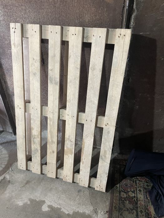 Поддоны б/у 6 штук