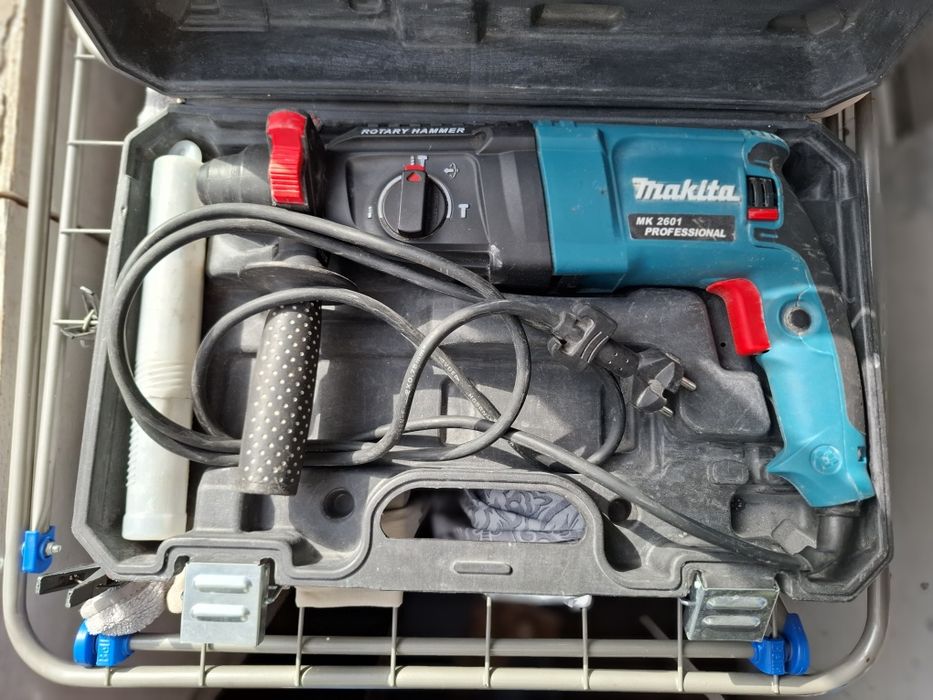 Продам перфоратор "МАКИТА"