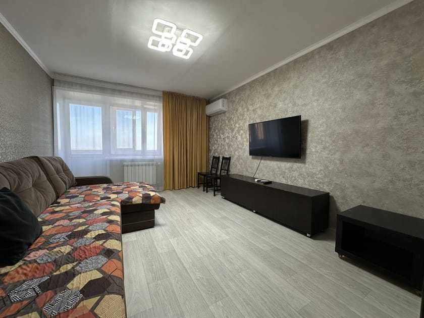 Продаётся очень светлая, тёплая квартира!