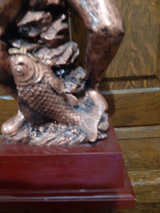 statue Pescar din rășină