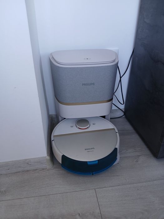 Aspirator robot philips xu7100/02 in garantie