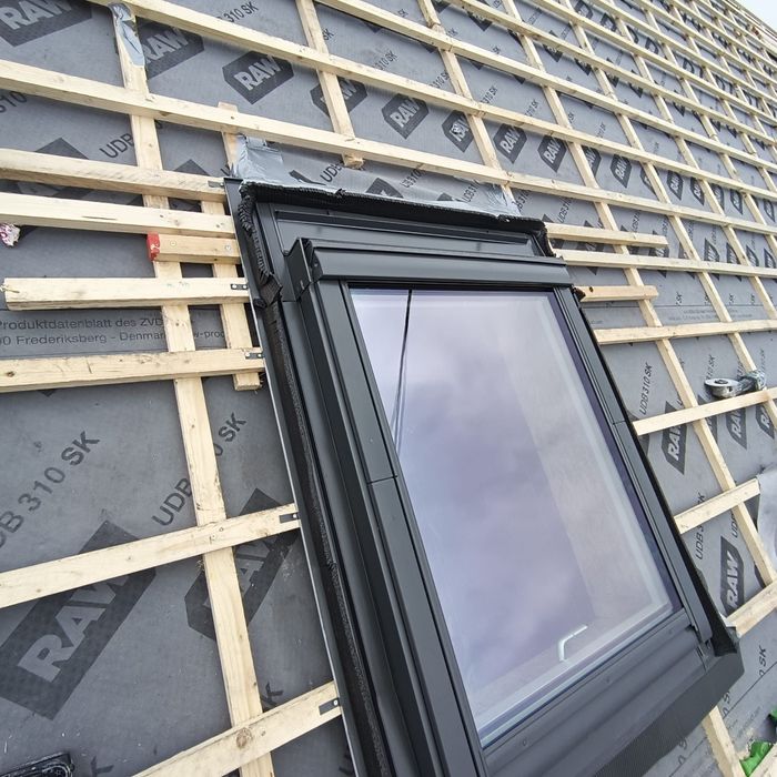 Constructii  Acoperisuri Case - Constructie Acoperis Bloc - Montaje