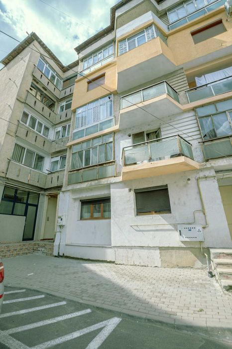 Apartament cu o camera 39mp, parter, în zona Kaufland, Tecuci
