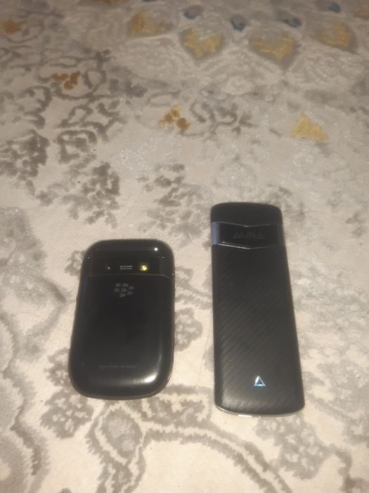 Blackberry va novey aura
