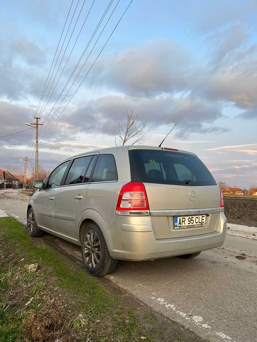 Vând Opel Zafira an 2010 1.9 Diesel