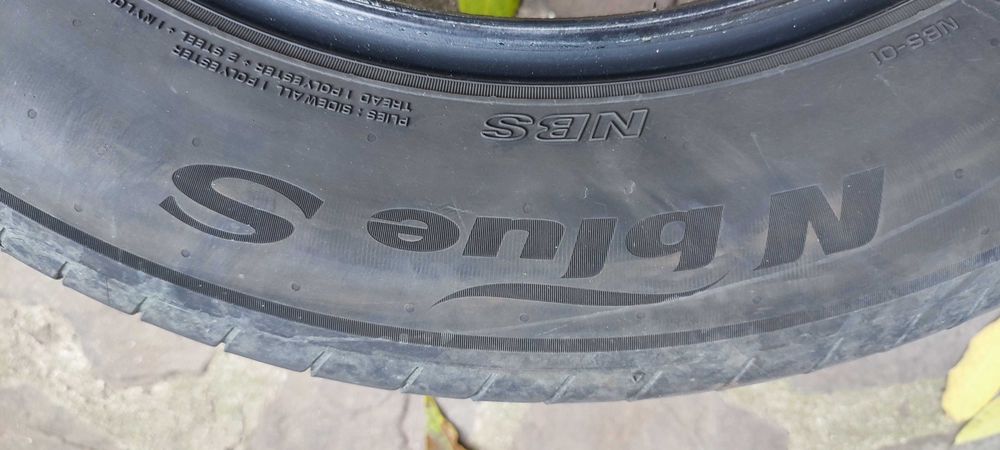 Vând anvelope nexen