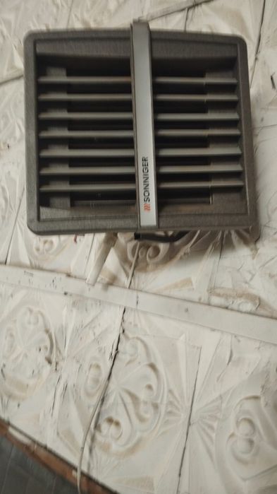 Тепловентиляторы в рабочем состоянии