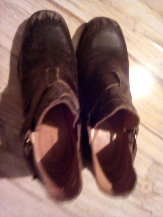 Ghete/pantofi/botine din piele naturala , Bershka