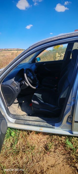 VOLKSWAGEN Golf 2002 — imagine 5