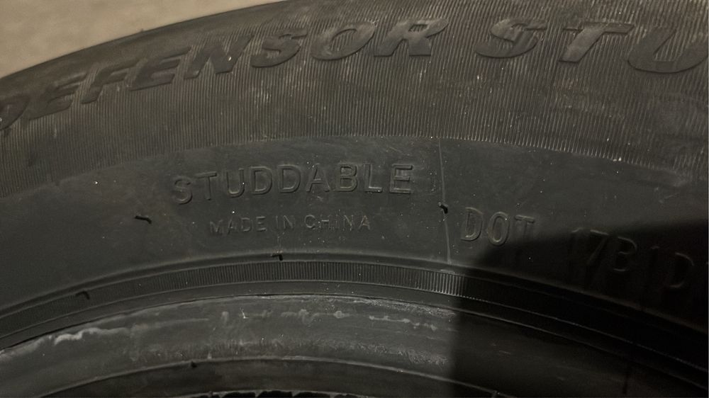 Продам шины шипованные новые