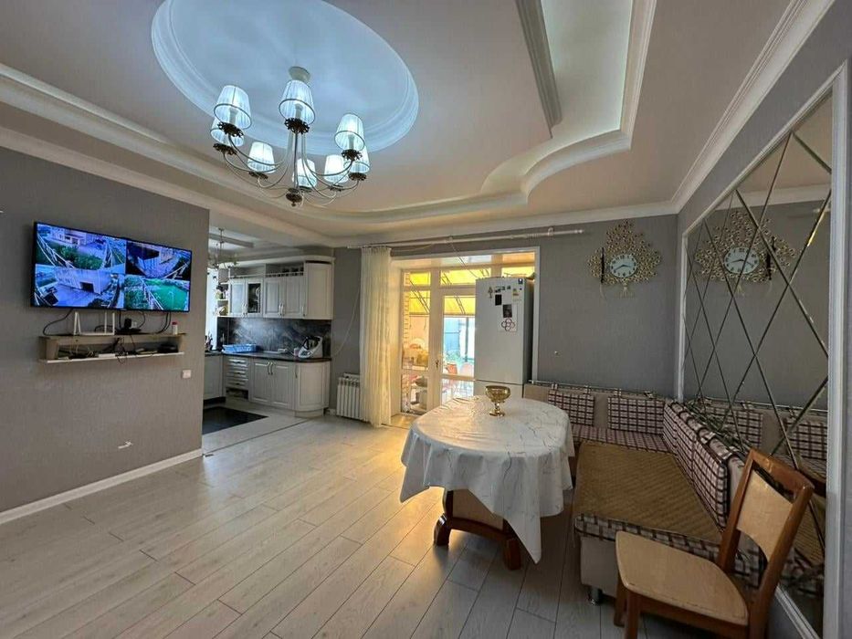 Дом ЖМ Дружба 280 кв.м. 10 сот