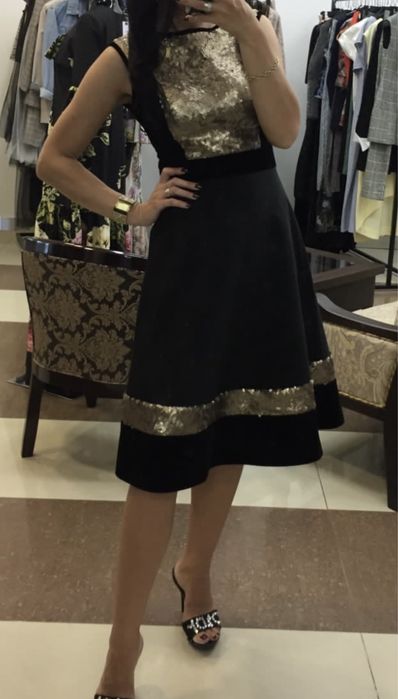 Платье женское, одевала 1 раз