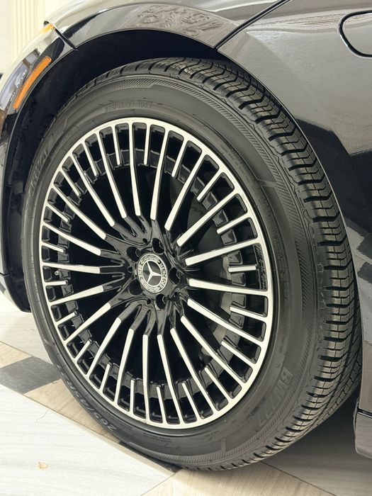 Mercedes-Benz EQS450+ 2021/22