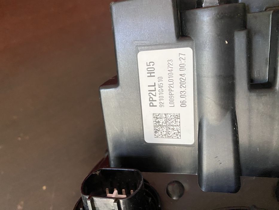 Far stanga halogen Hyundai I30 an 2020-2024