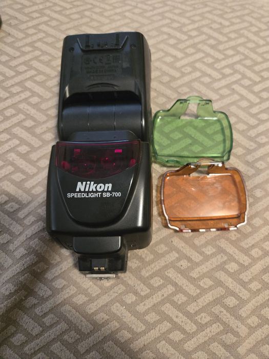 Nikon speedlight sb700