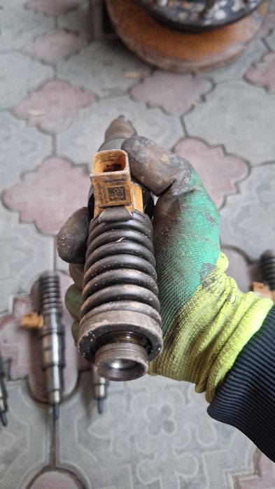 Форсунки от Рено премиум 2014 года