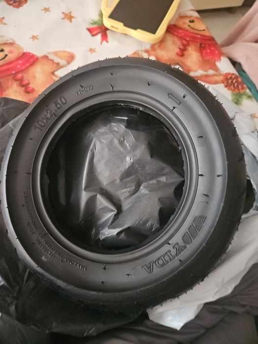 Гуми за електрическа тротинетка