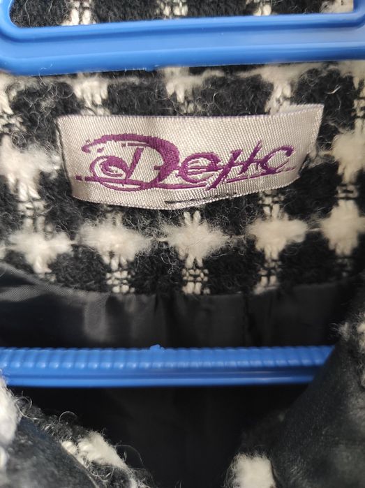 Преходно палто на модна къща Денс