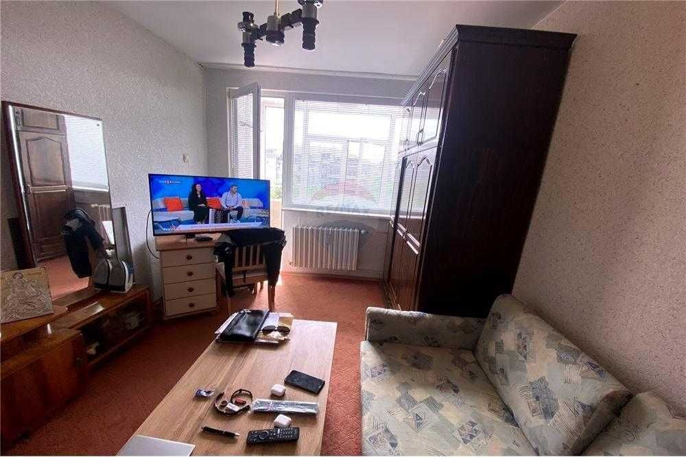 Продава се Двустаен апартамент в Разград, Възраждане - 55 кв.м за 1159 €/кв.м - Снимка #1