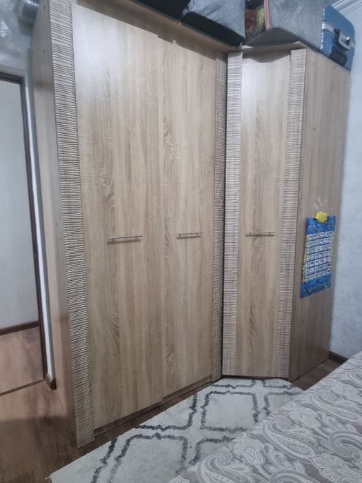 Продам б/у спальный гарнитур