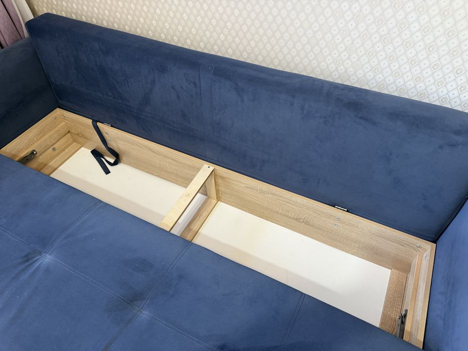 Раскладной диван с ящиком для хранения