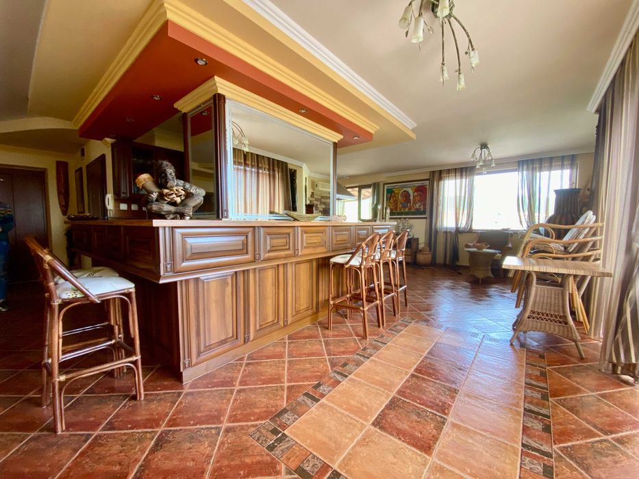 Продава се Двустаен апартамент в к.к. Слънчев бряг - 250 кв.м за 1213 €/кв.м - Снимка #16