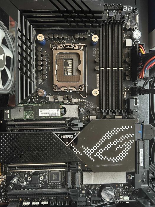 i9 13900KF nou si Placa Asus ROG Maximus Z690 Hero