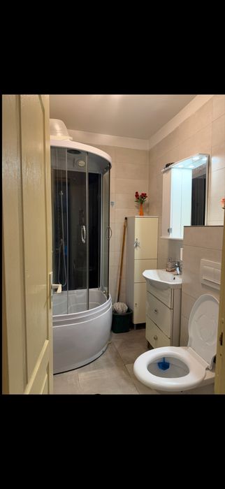 Vand apartament 3 camere central