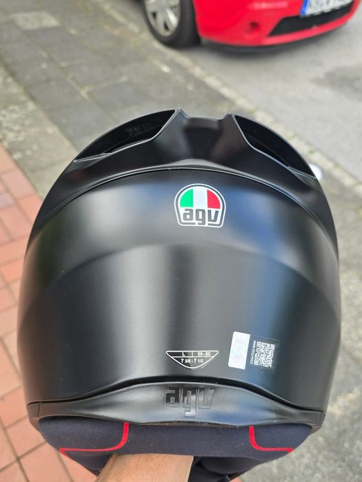 Мото каска AGV K1S.   Agv k6 L