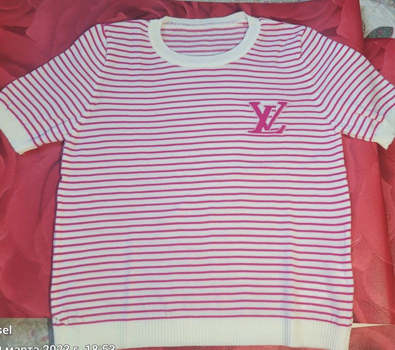 Женская кофточка