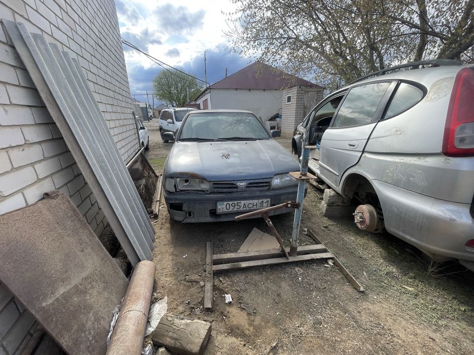 Ниссан примера п10