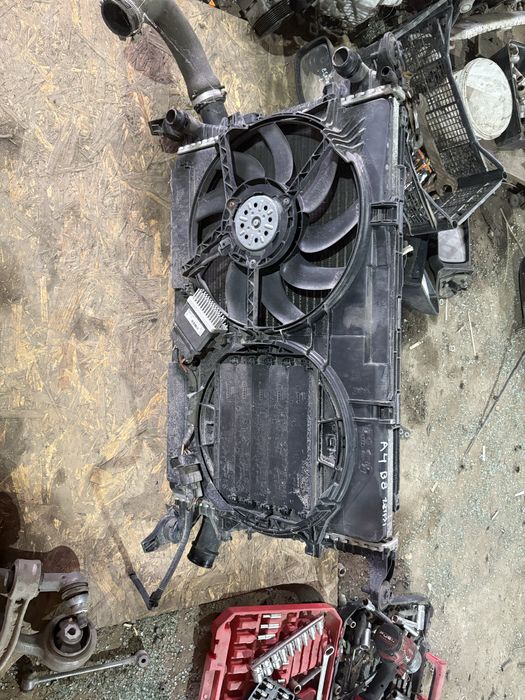 Audi a4 b8 1.8 tfsi Перка Воден и Климатичен Радиатор и Кулер