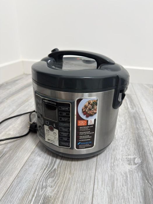 Мультиварка Redmond