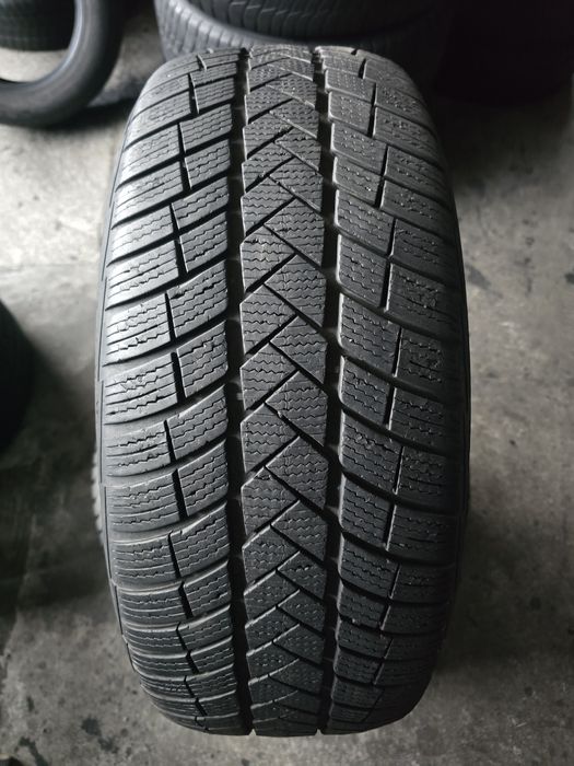 Vredstein 235/55 R17 103V MS iarnă
