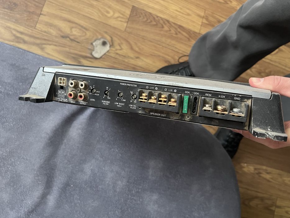 Усилитель для сабвуфера