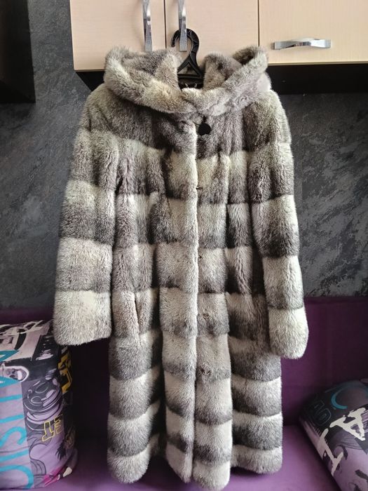 Шубы. 2 норки, 1 бобёр.