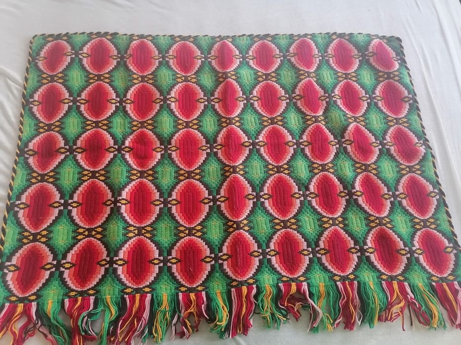 Ковьор и калъфки ръчно изработени