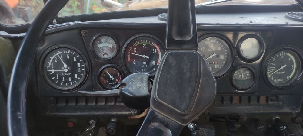 Урал  ДВС КамАЗ вал стандандарт тяга хорошая