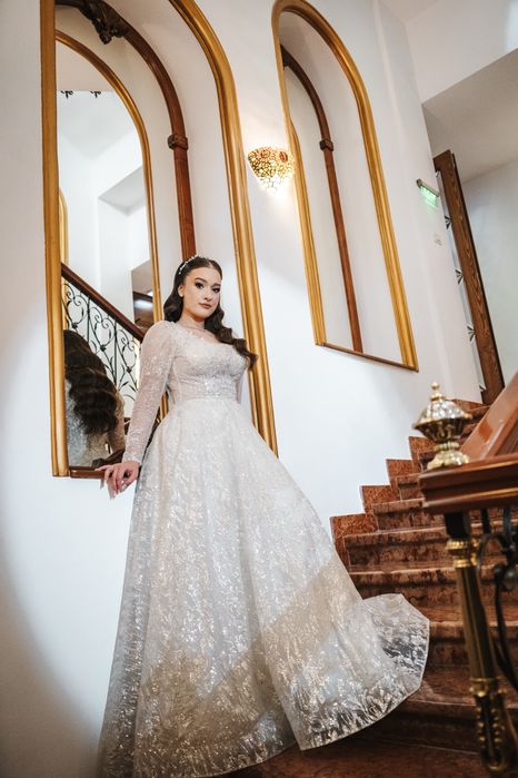 Rochie mireasa cu aplicatii