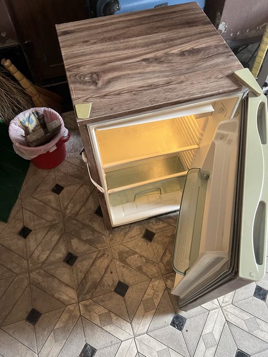 Мини холодильник midea