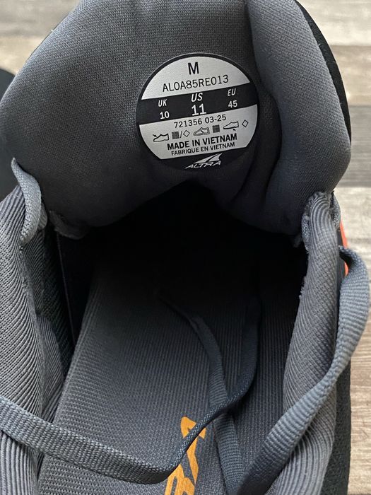 Adidasi Altra Sport