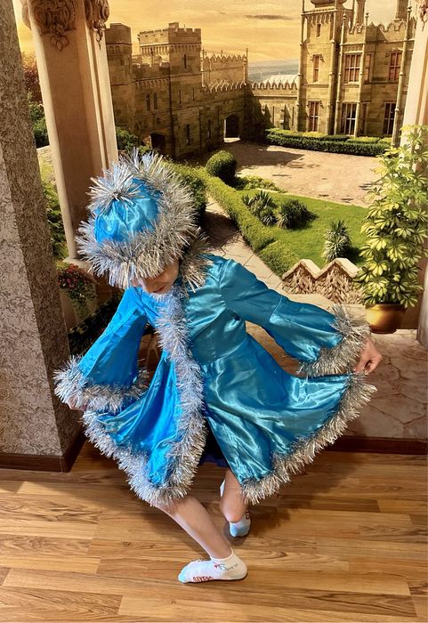 Продам костюм снегурочки