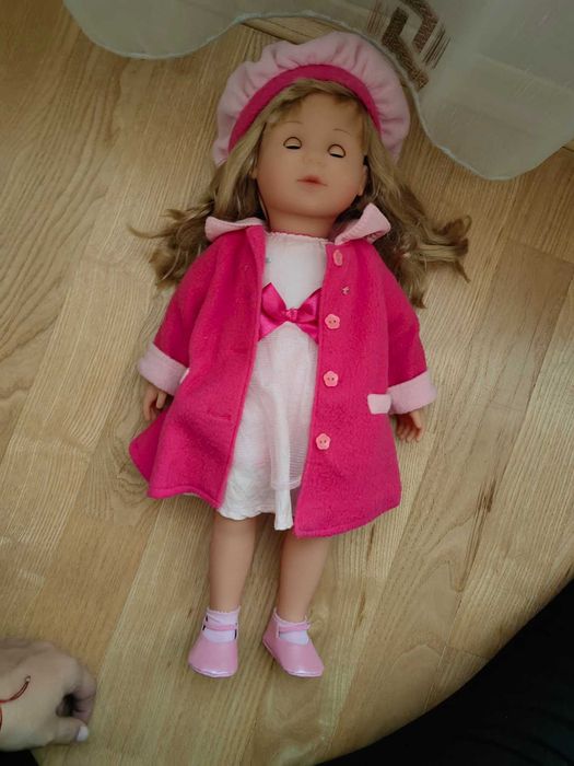 Bayer пееща и говореща кукла Мария